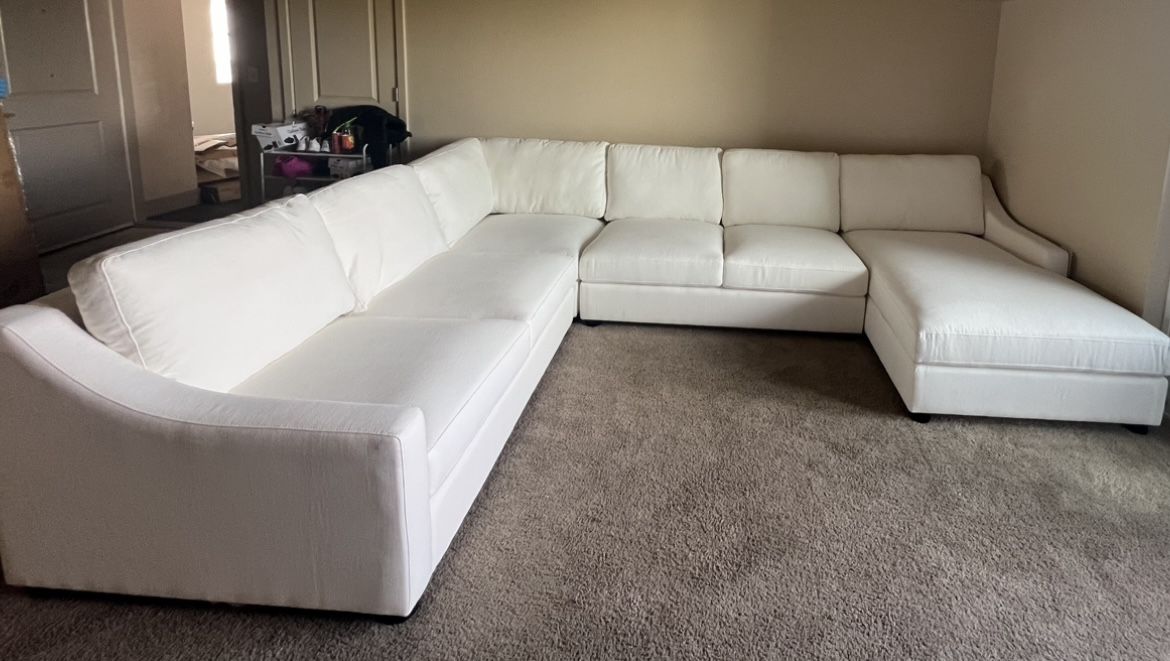 Sectional White Couch (BRAND NEW)