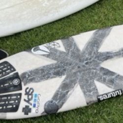 Stacey surfboard “The ROACH”