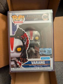 Funko Pop Varang Avatar with pop protector #1978 LE3500 in hand