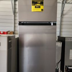 Brand New Vissani
4.5 cu. ft. 2-Door Mini Refrigerator in Platinum Steel with Freezer