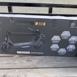 Costco Phantom Electric Scooter Excellent Condition 