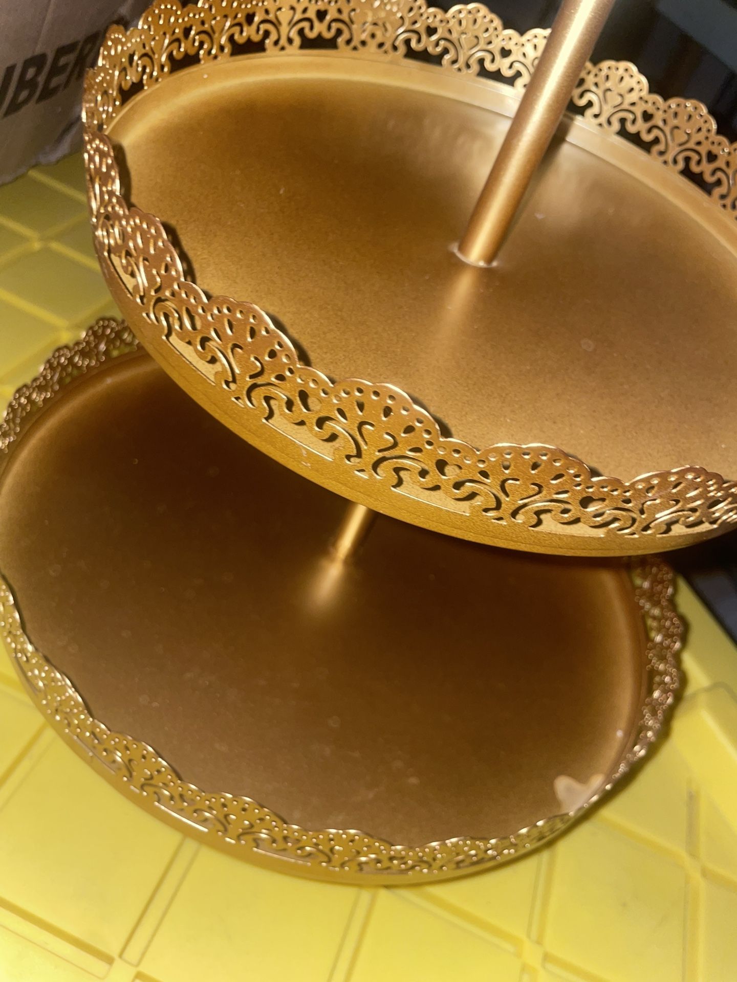 cake stands for displaying tables 