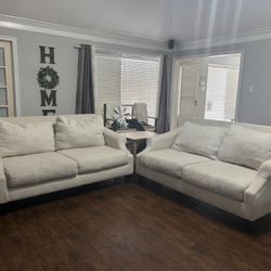 Loveseat 