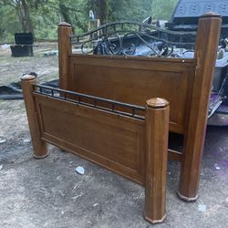 Bob Timberlake Queen Bed Frame
