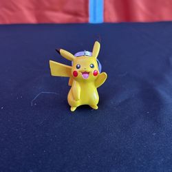 Hallmark Pikachu Pokemon Ornament 