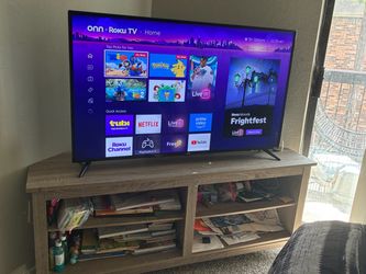 50 INCH ROKU TV