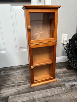 Small Wooden Display Cabinet / Curio Cabinet