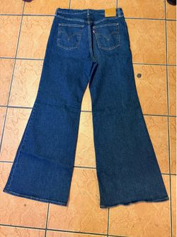 Levi ribcage bell flare