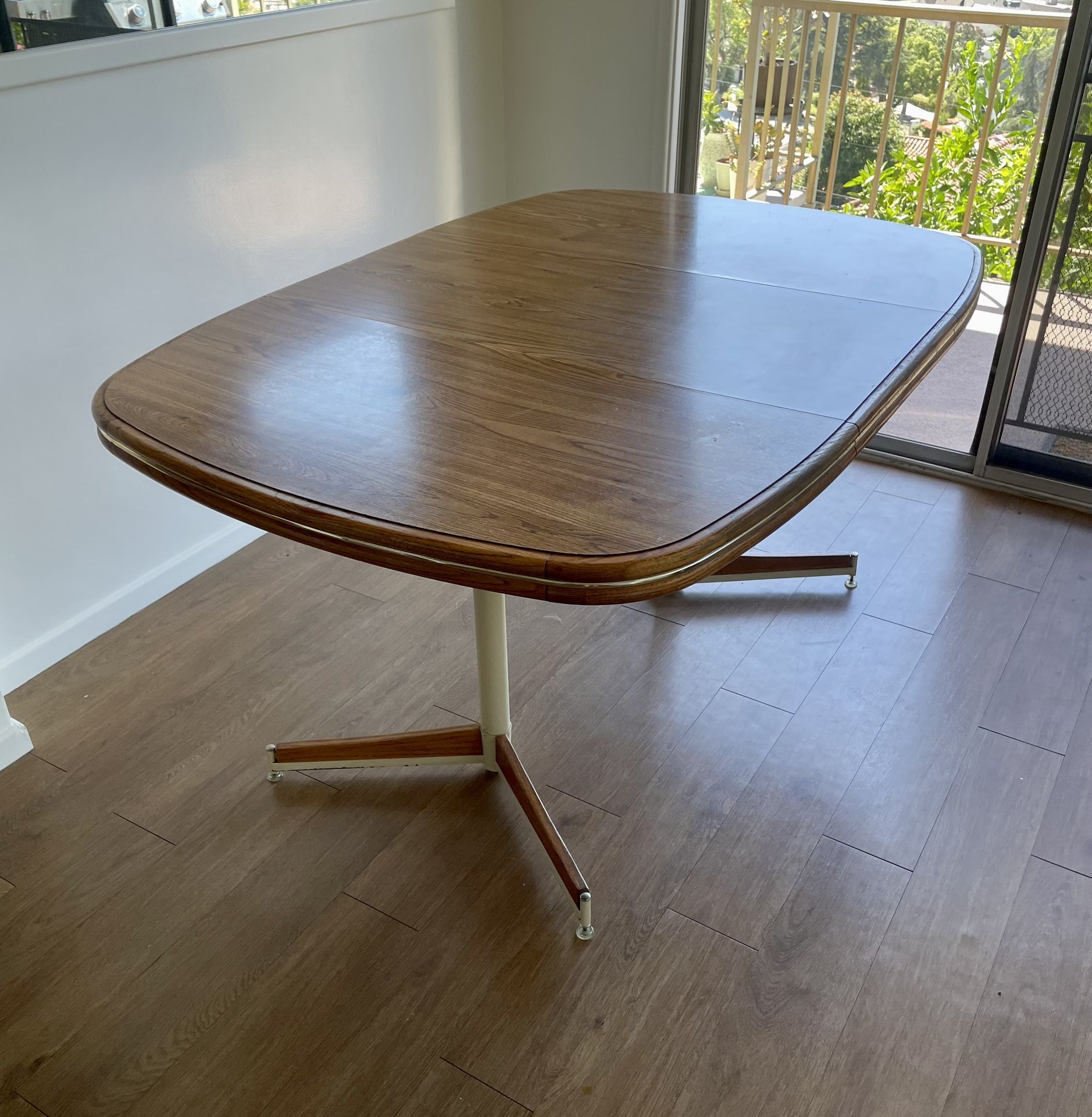 Vintage 1980s Dining Table with Leaf - Extendable - 40x60 or 40x40