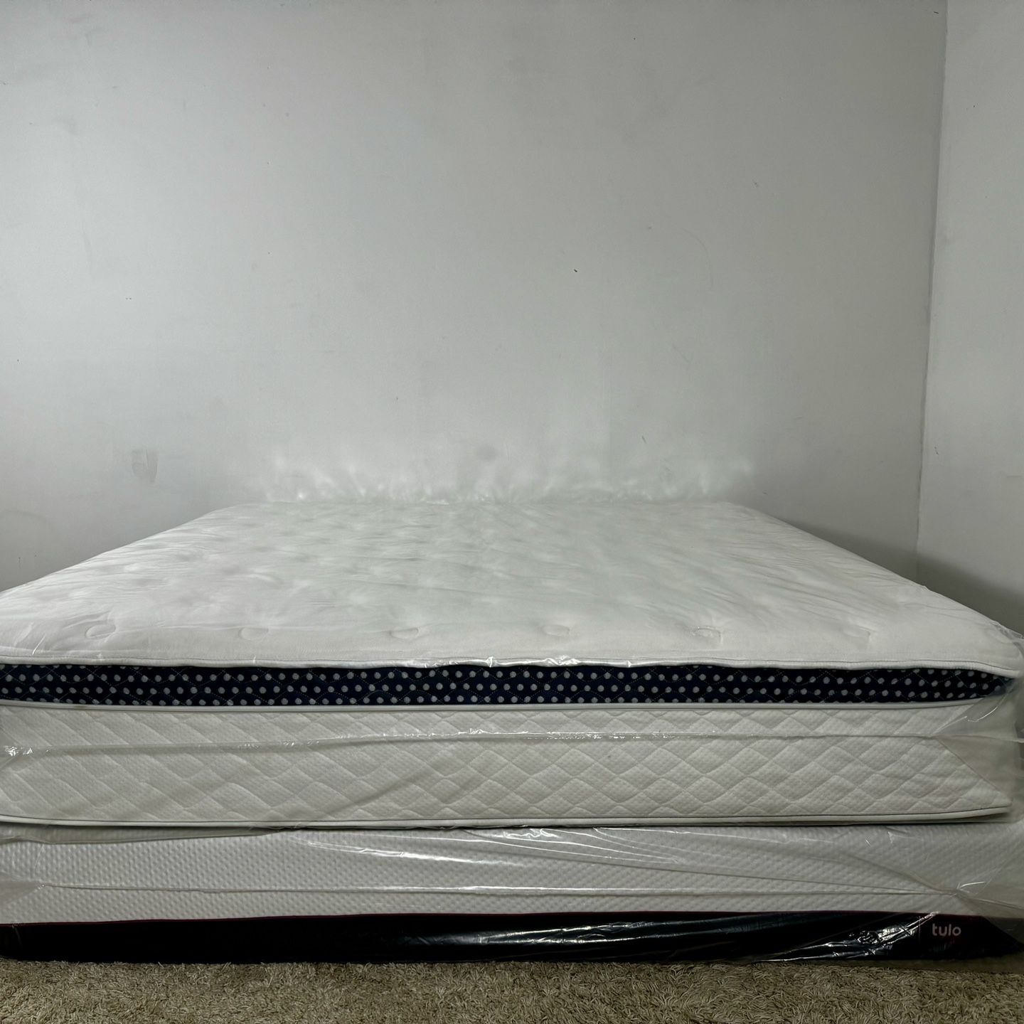 King Winked Mattress (Delivery Is Available)