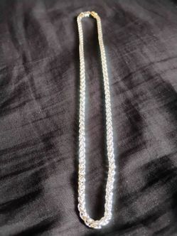 925. Silver chain