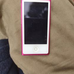 Apple iPod Nano 16 GB (7th Generation) 



