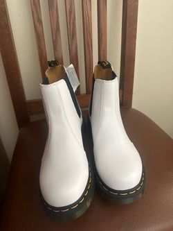 Dr Martens Chelsea Boot