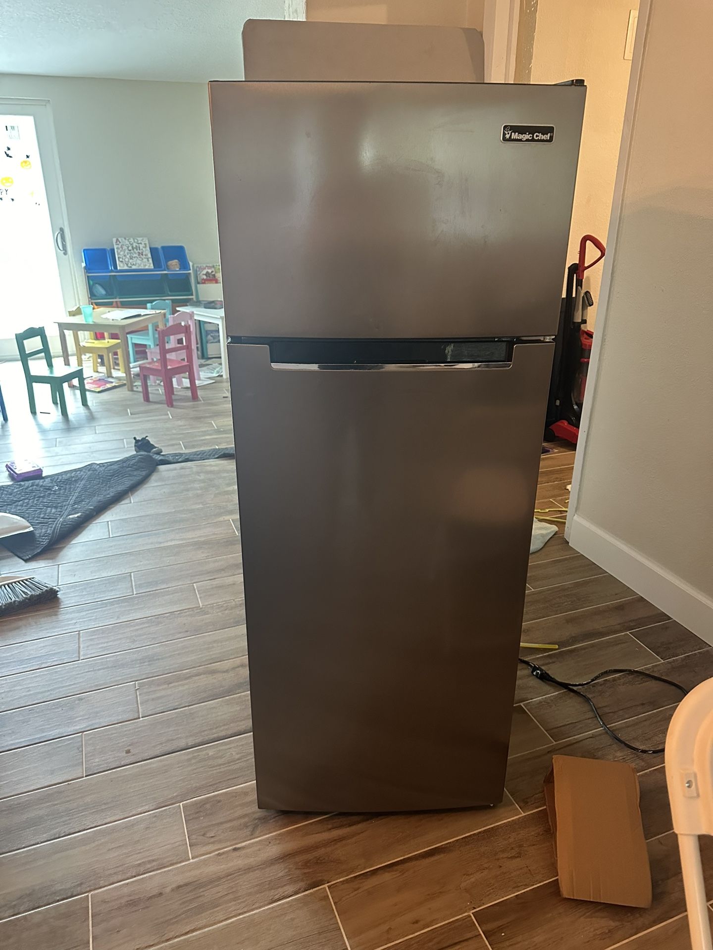 7.2 Cubic Foot Fridge