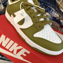 NIKE DUNK OLIVE 🫒 MENS SZ 9