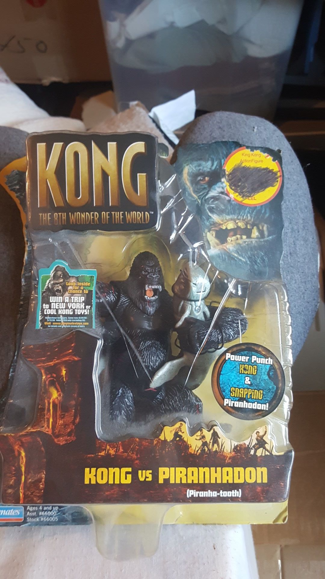 Kong vs piranhadon