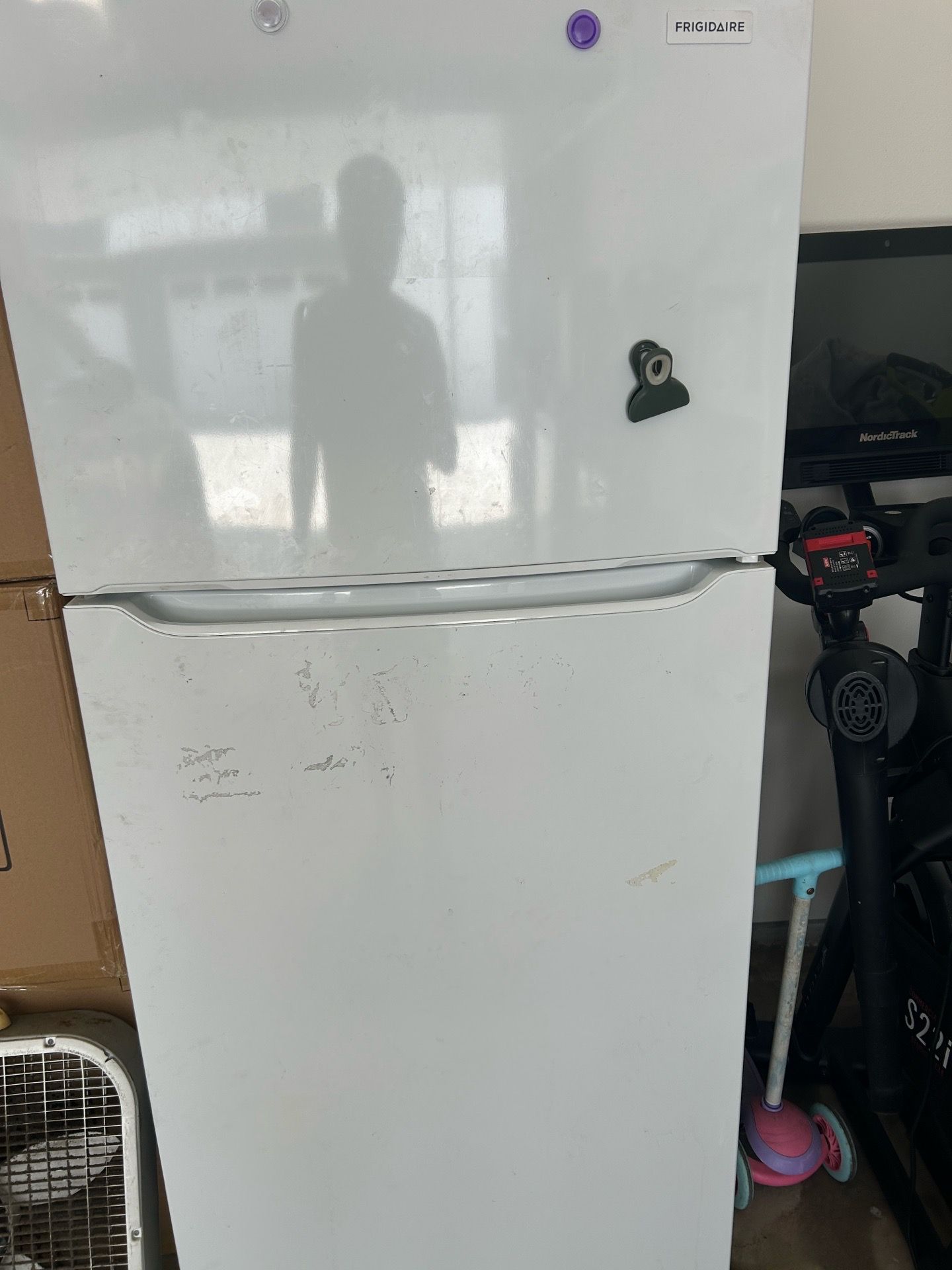 Refrigerator