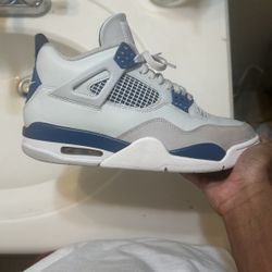 Jordan 4 Military Blue