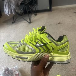 Nike pegasus size 11w 9.5m