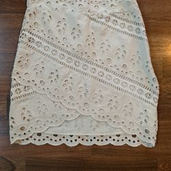 H&M Cream Color Eyelet Skirt Size 4 NWT! New With Tags