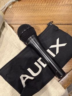Audix OM2 Dynamic Microphone