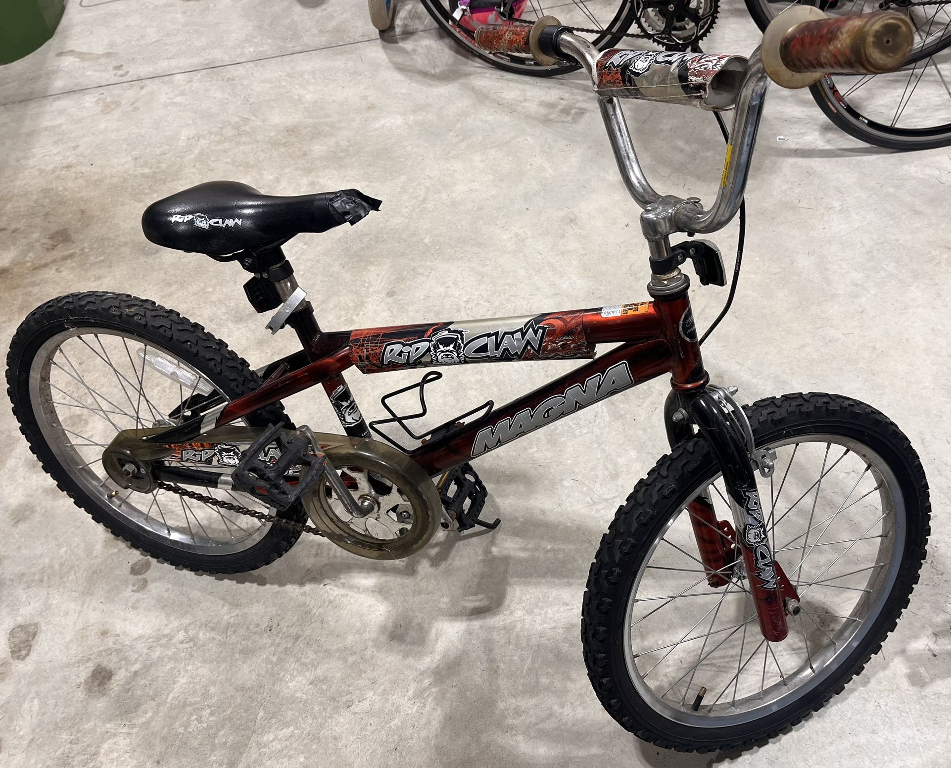 20 Inch Magna Ripclaw BMX Bike