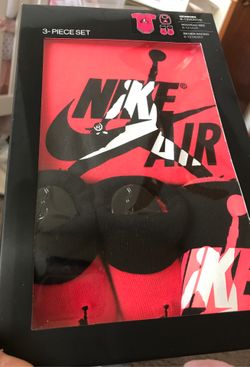 Nike air 3 pieces set for girl