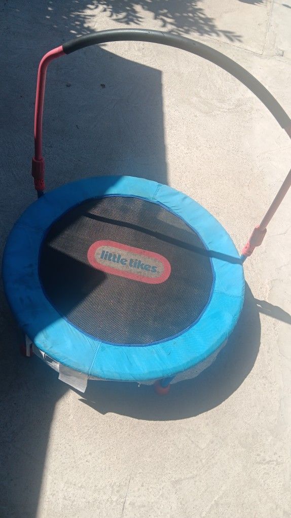 TRAMPOLINE 