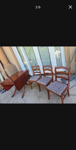 Vintage table with 3 chairs foldable Wabash brand