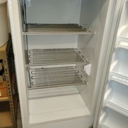 Upright Freezer 