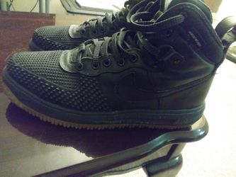 Nike Mens Leather Duck Boots Size 11.5