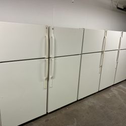 GE Refrigerator  ( 1 Month Warranty)Cream Color