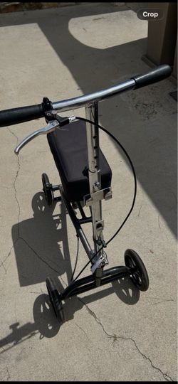 Knee scooter