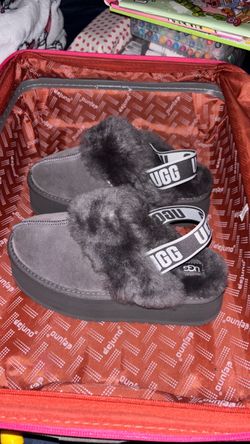UGG Scuffette II Size 8W