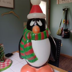 Chilly Willy Blow Mold Vintage General Foam Christmas Indoor/outdoor Decor 28"