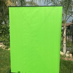 Pull-Up Green Screen Backdrop 77”H x 59”W.