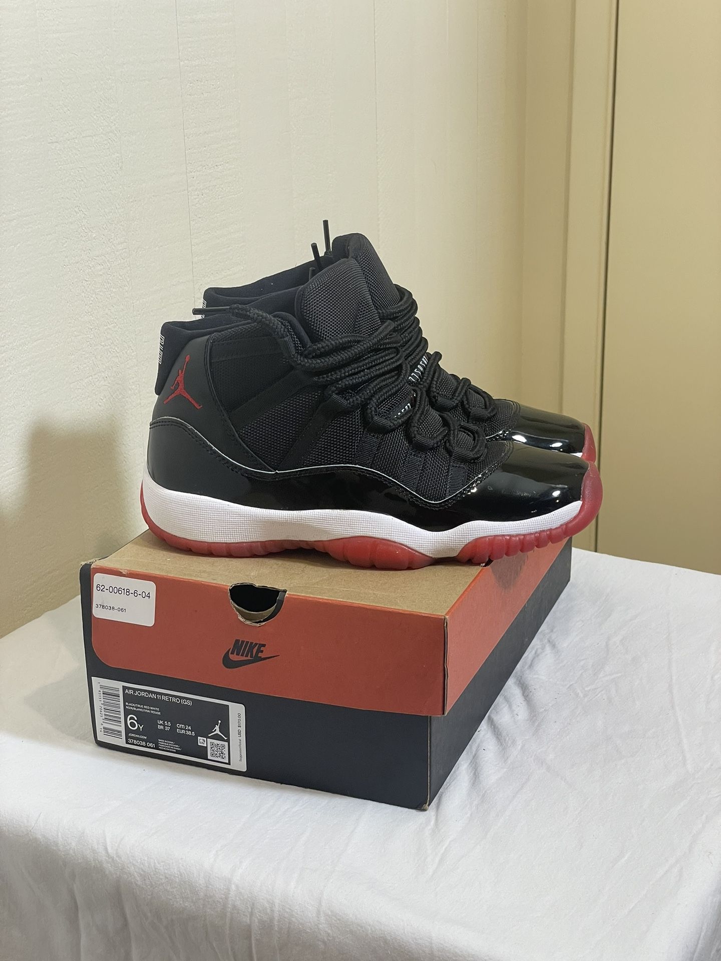 Custom Jordan 11 Retro GS Bred 2019 for Sale in Las Vegas, NV - OfferUp