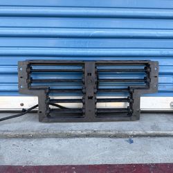 2019,2020,2021,2022,2023,2024,2025 Chevy Silverado 1500 Lower Grill/Ventilas De Abajo Oem Ask