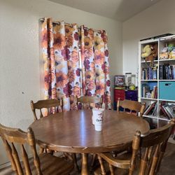 Solid Wood Table With Expandable Leaf And 5 Chairs