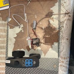 Rc Crawler Esc, Remote, Battery, And Charger.