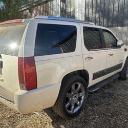 Cadillac Escalade For Parts