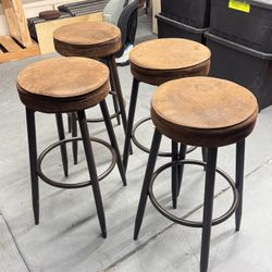 4x Swivel Bar Stools 