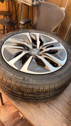 Honda acoord hybrid rims 225/50/R17