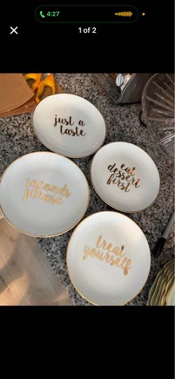 Decorative Dessert Plates – Set of 4