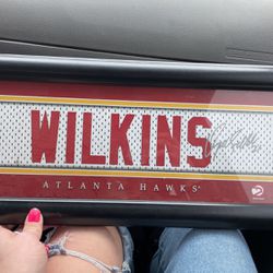 Dominque Wilkins Signed Name Bar