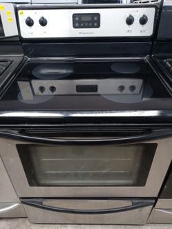 Frigidaire stainless steel glasstop stove - Free delivery