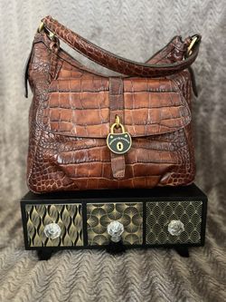 Dooney & Bourke 