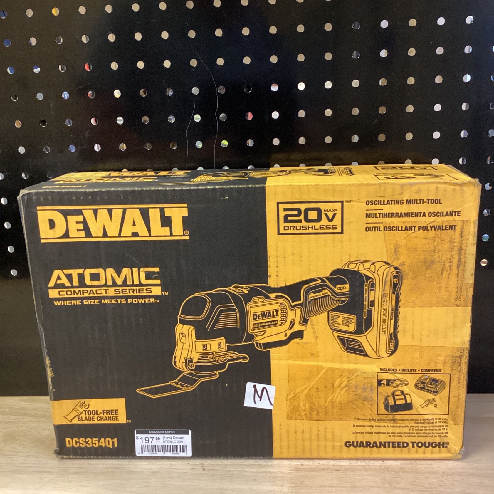 DEWALT ATOMIC 20V MAX Lithium-Ion Cordless Oscillating Tool Kit with 4.0Ah  Battery, Charger and Kit Bag for Sale in Phoenix, AZ OfferUp