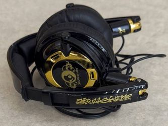 Skullcandy Lowrider On Ear 40mm Headphones Foldable Lightweight Gold