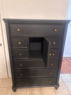 Black 9 Drawer Dresser with Hidden Cabinet Storage